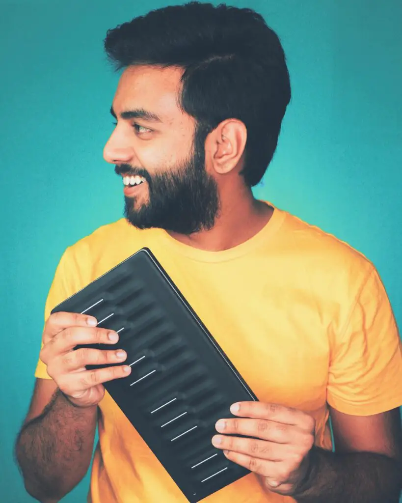Yashraj Mukhate Income, Song, Biography, Instagram