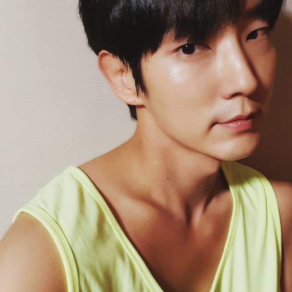 Lee Joon-gi Biography, Shows, Family, Relationships