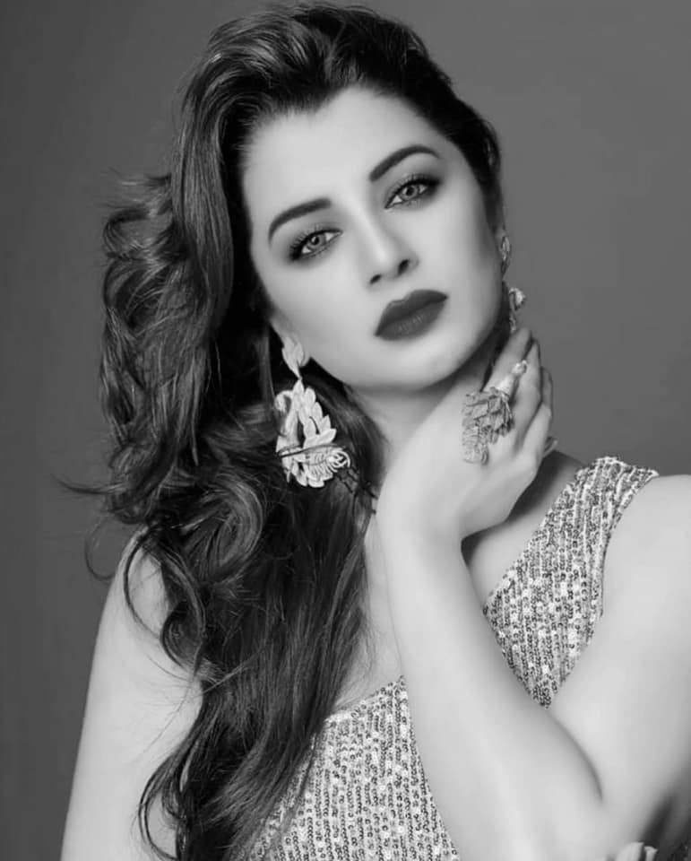 Kainaat Arora Age, Instagram, Movies, Biography