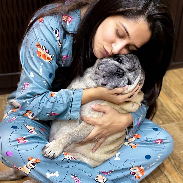 DIPIKA KAKAR IBRAHIM Pet