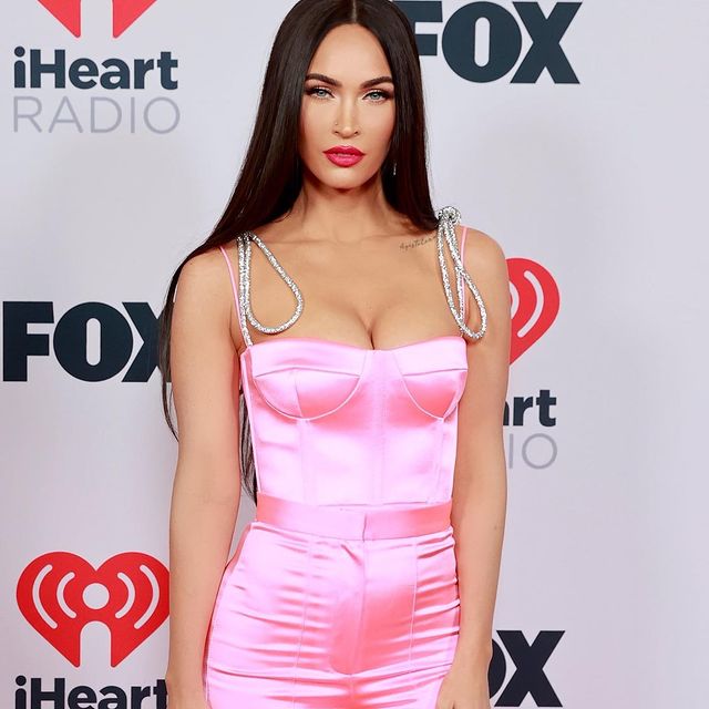 Megan Fox Age, Measurements, Biography, Instagram, Height, Boyfriend