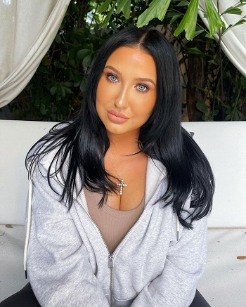 Jaclyn Hill Net worth