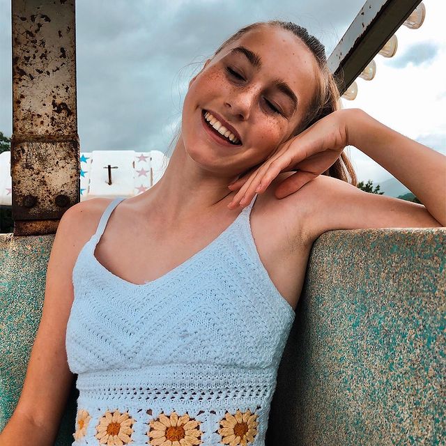 Izzy Petula, Wikipedia, Biography, Age, Tiktok, Boyfriend